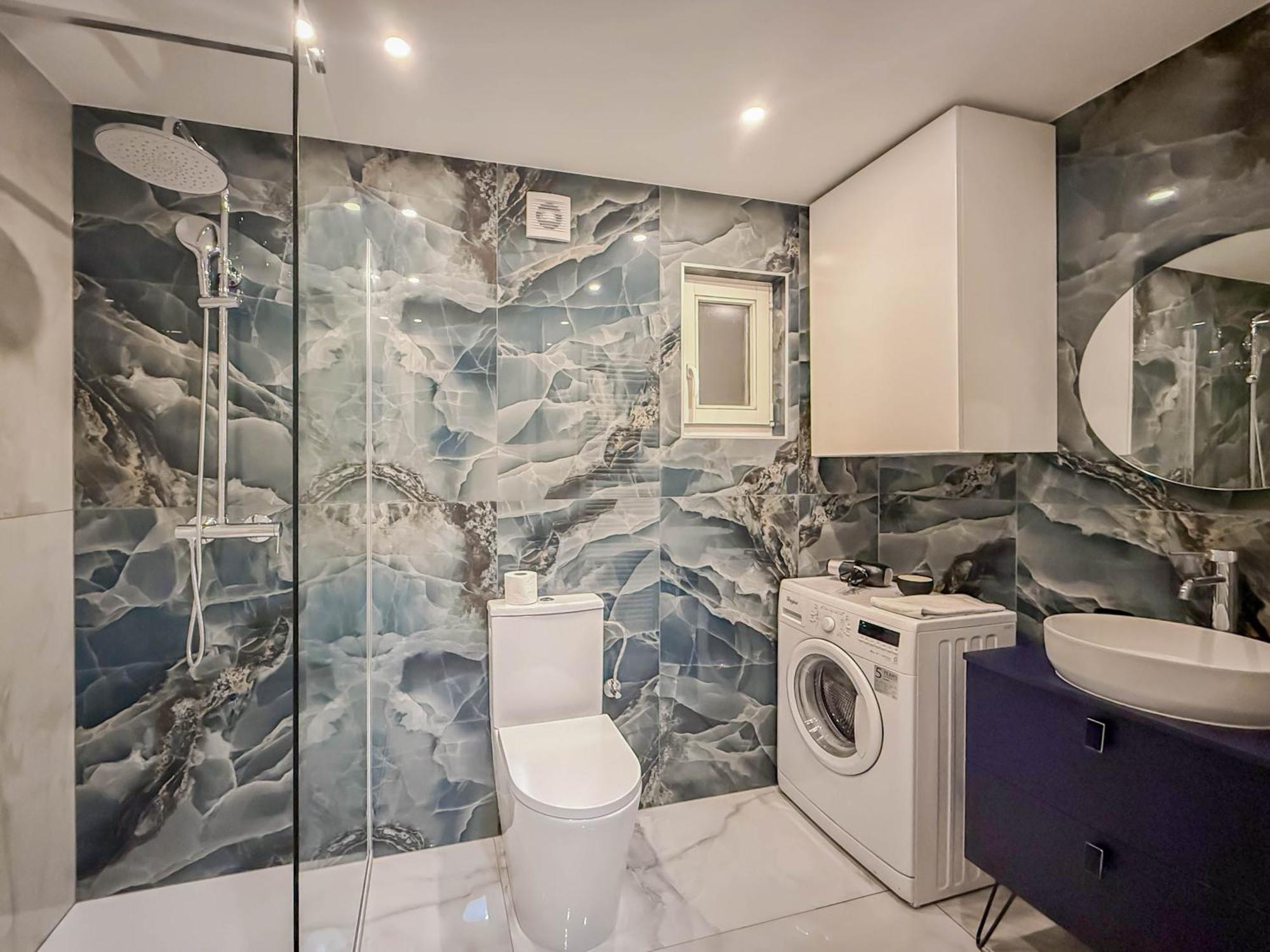 Garden Apartments — Photos 1